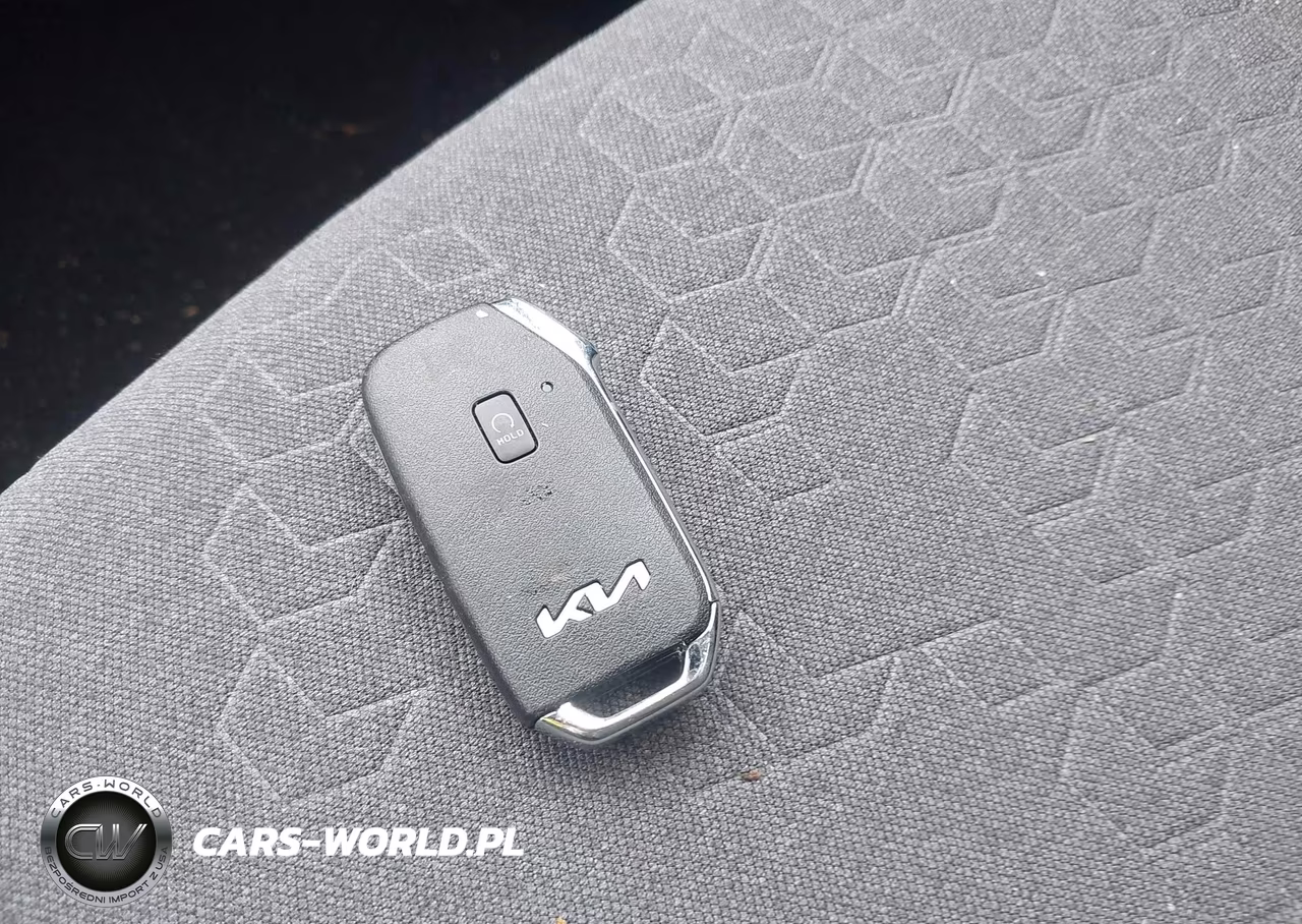 2025 Kia Seltos S VIN:KNDEUCAA6S7705155 - 11