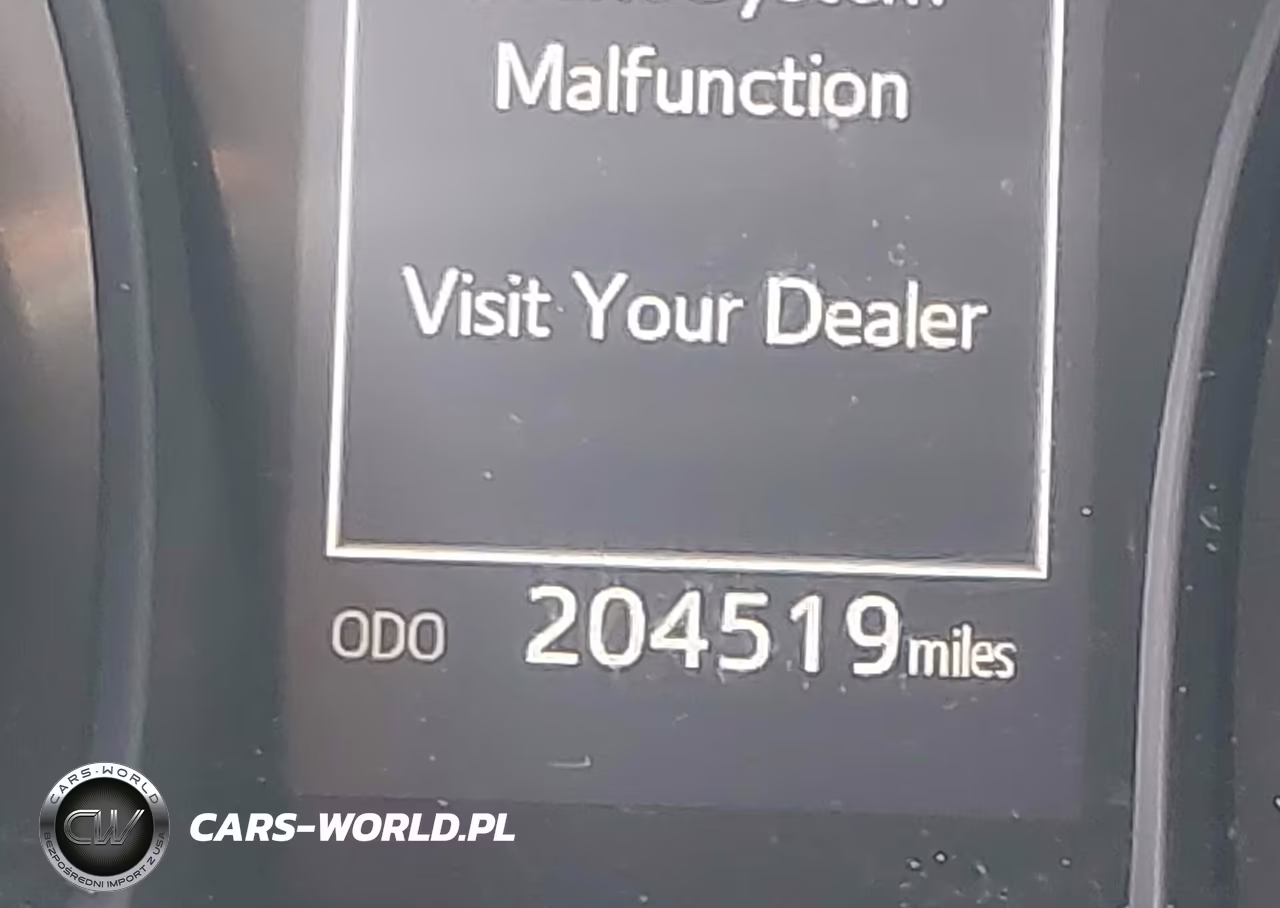 2018 Toyota Camry Le VIN:4T1B11HKXJU074372 - 15