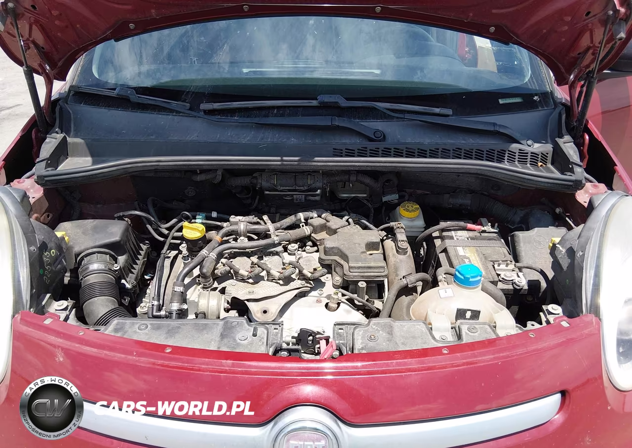 2015 Fiat 500L Urbana Trekking VIN:ZFBCFADH7FZ031559 - 10
