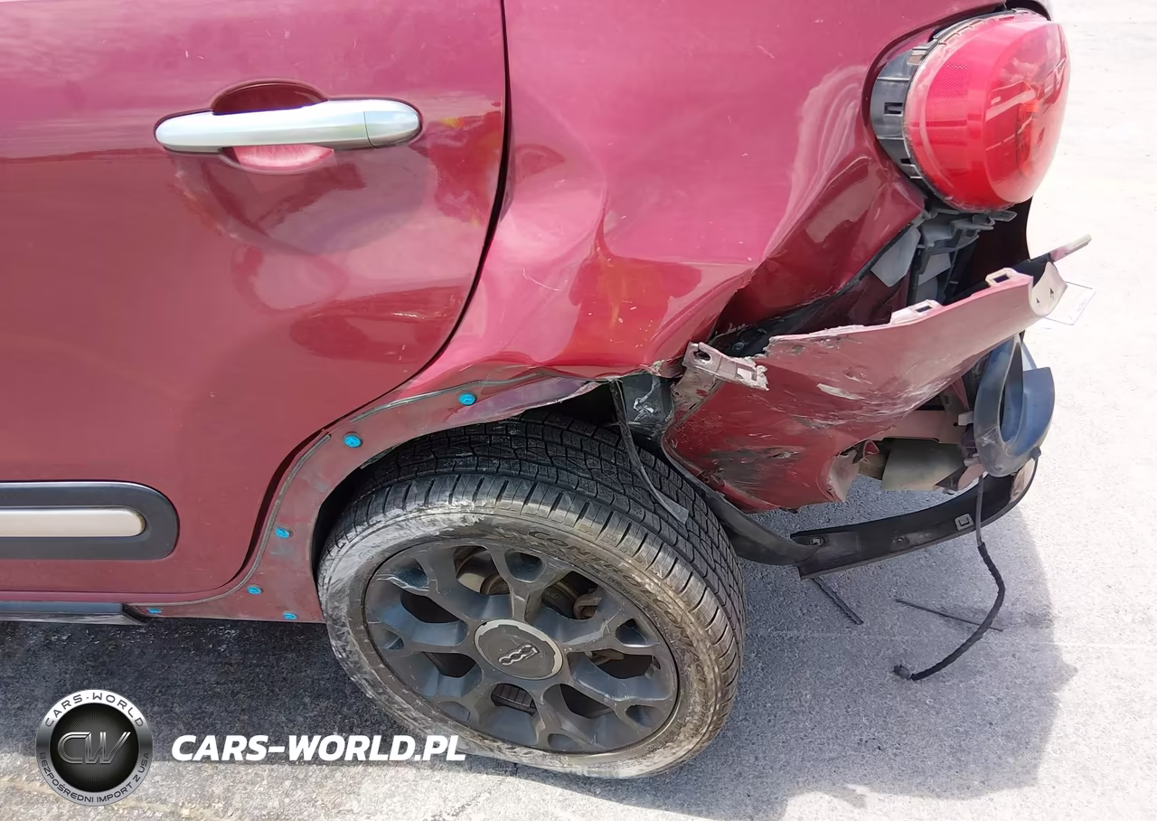 2015 Fiat 500L Urbana Trekking VIN:ZFBCFADH7FZ031559 - 17