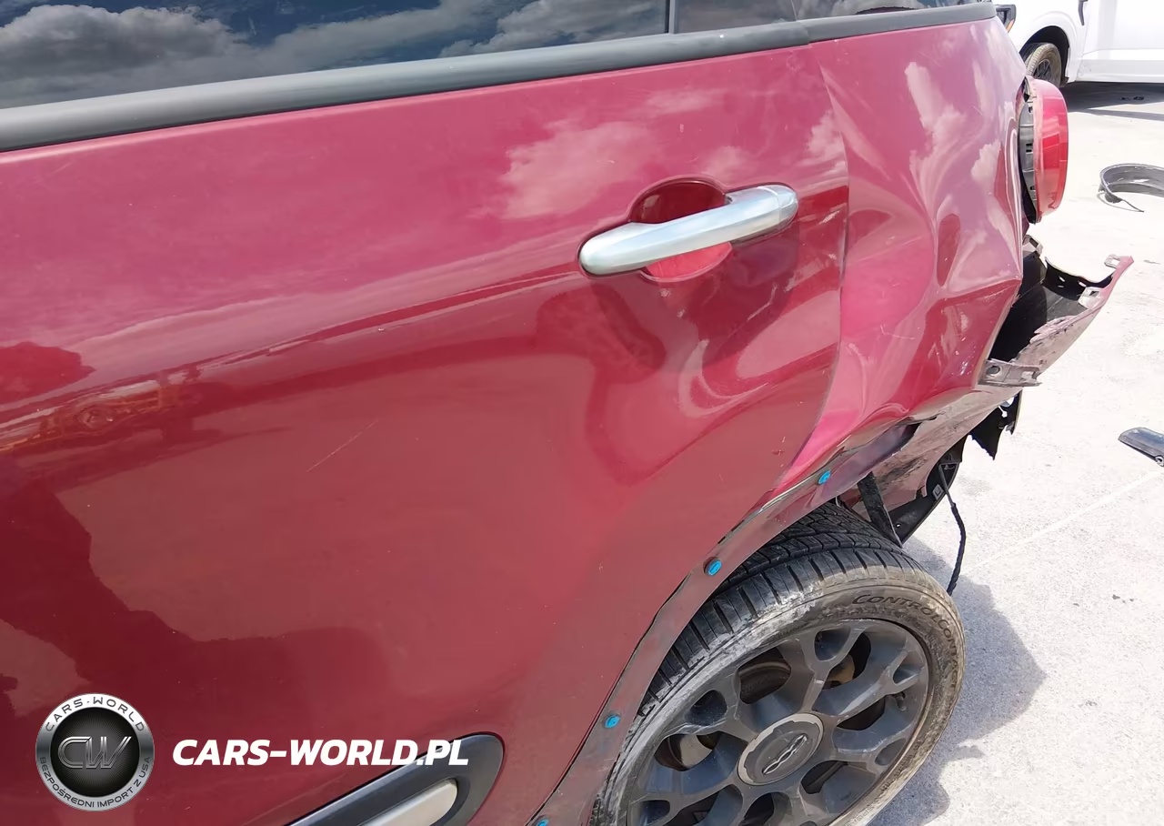 2015 Fiat 500L Urbana Trekking VIN:ZFBCFADH7FZ031559 - 18