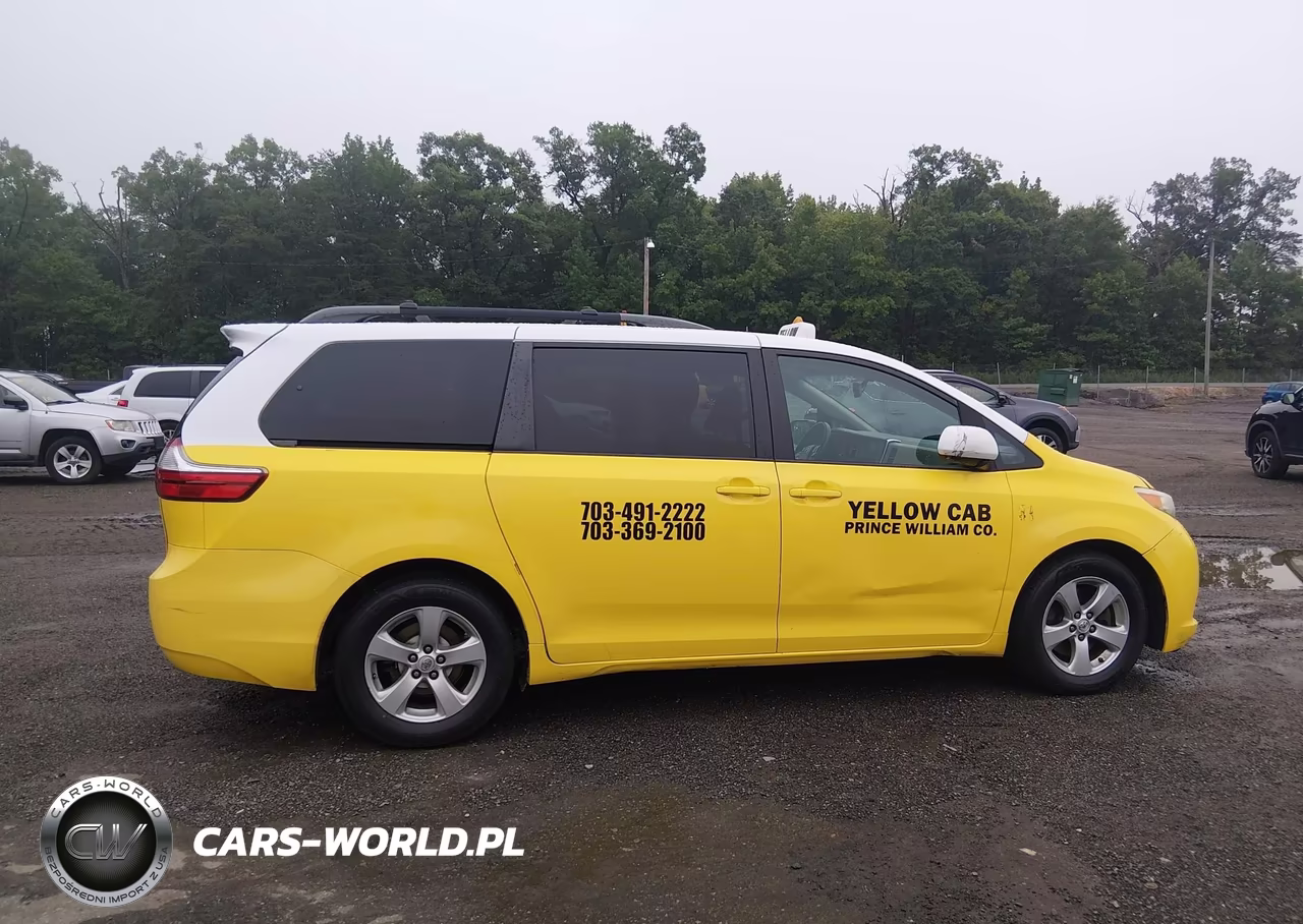 2017 Toyota Sienna Le 8 Passenger VIN:5TDKZ3DC7HS767941 - 13