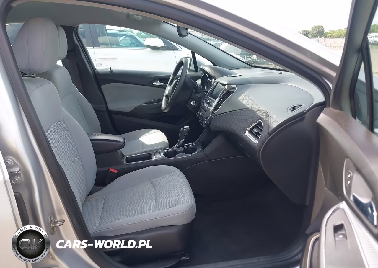 2019 Chevrolet Cruze Ls VIN:3G1BC6SM6KS611416 - 5