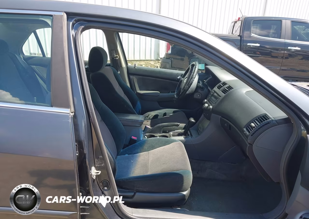 2003 Honda Accord Sdn Ex VIN:1HGCM66523A083082 - 5