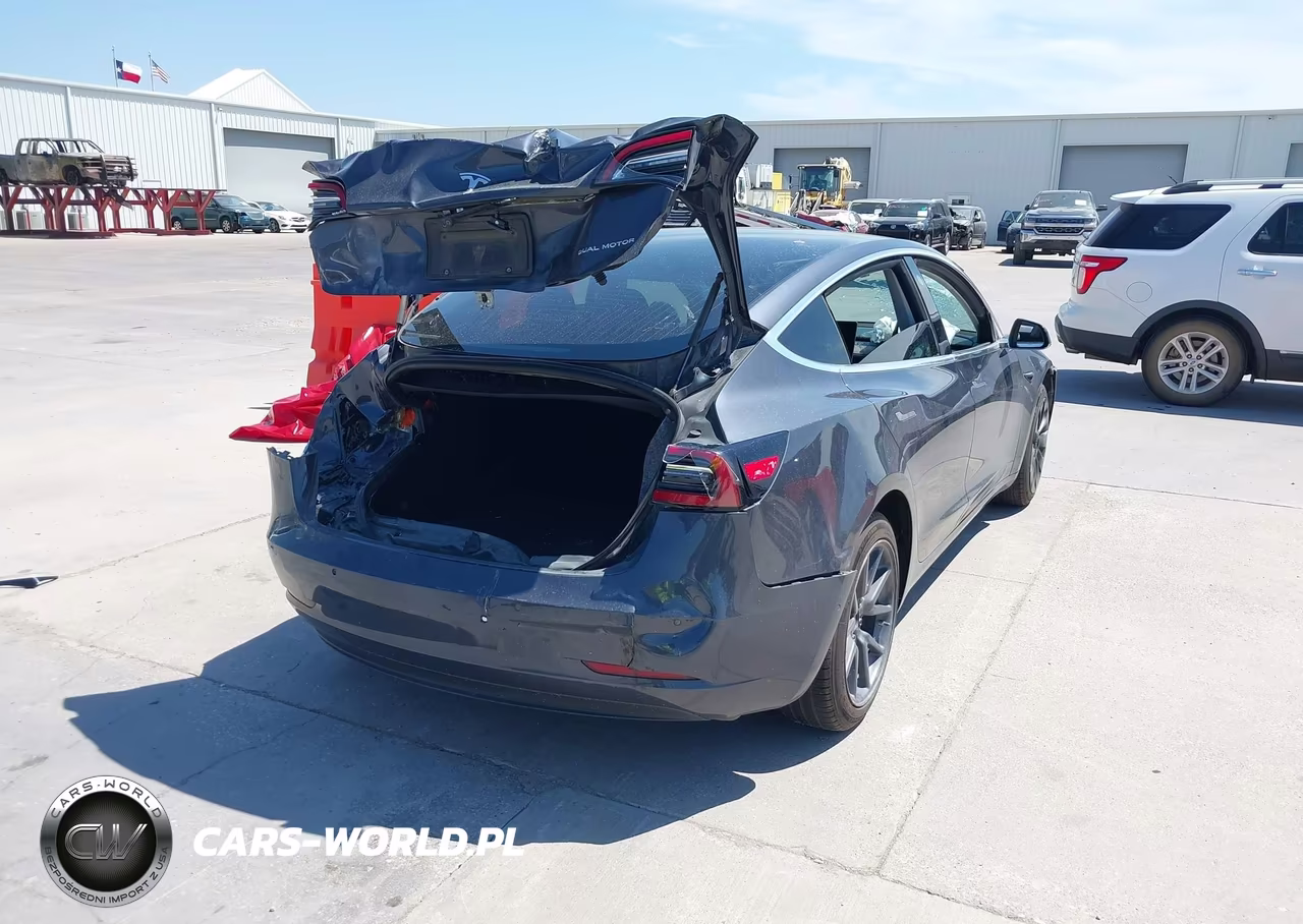 2020 Tesla Model 3 Long Range Dual Motor All-Wheel Drive VIN:5YJ3E1EB2LF533360 - 4