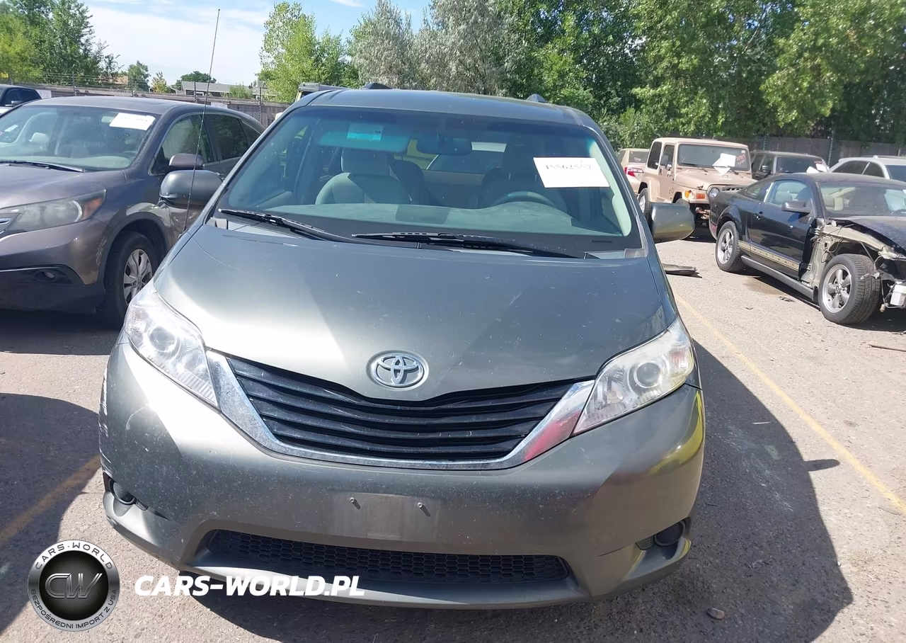 2013 Toyota Sienna Le 7 Passenger VIN:5TDJK3DC2DS060045 - 12