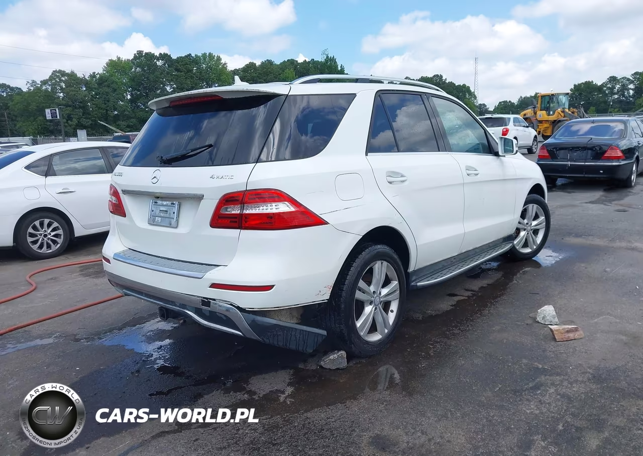 2015 Mercedes-Benz Ml 350 4Matic VIN:4JGDA5HB3FA516482 - 4
