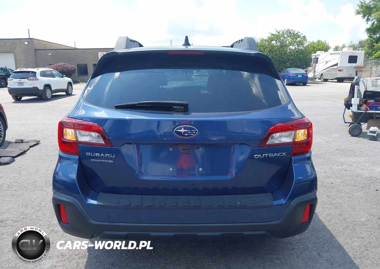 2019 Subaru Outback 2.5I Premium VIN:4S4BSAFC9K3222690 - 17