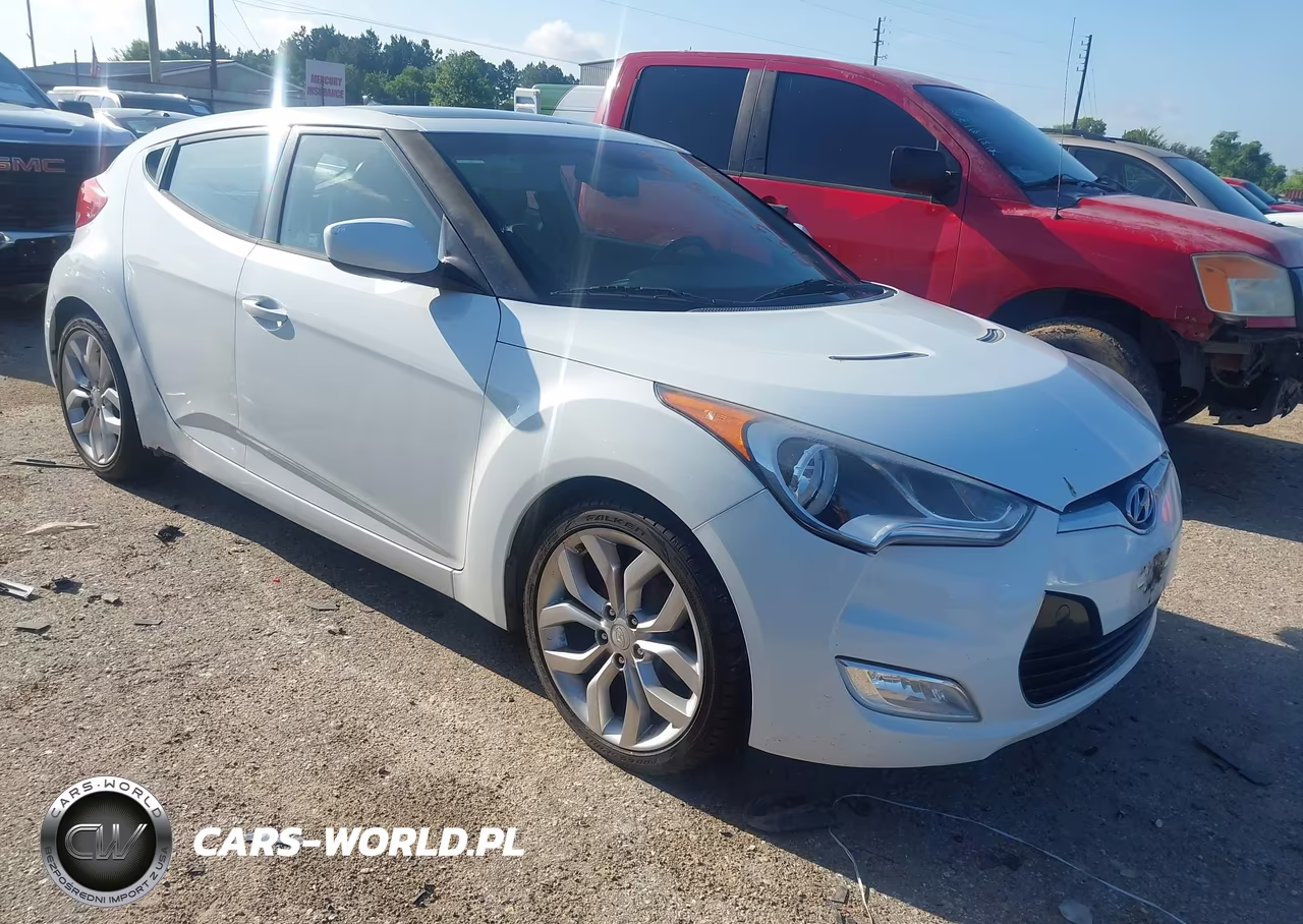 2013 Hyundai Veloster Base W-Black – zdjęcie 1 z 11
