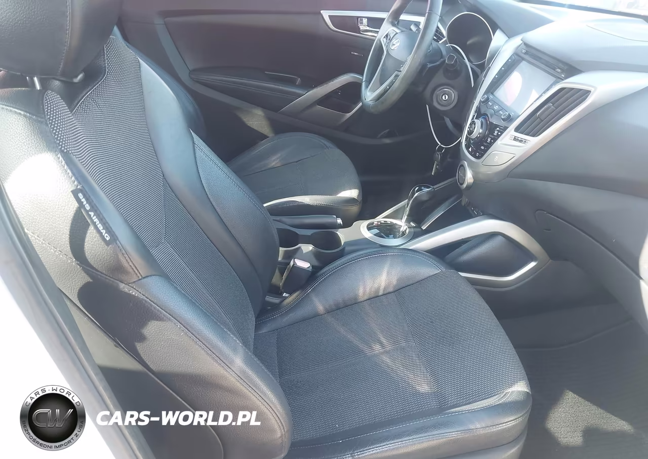 2013 Hyundai Veloster Base W-Black VIN:KMHTC6ADXDU118348 - 5