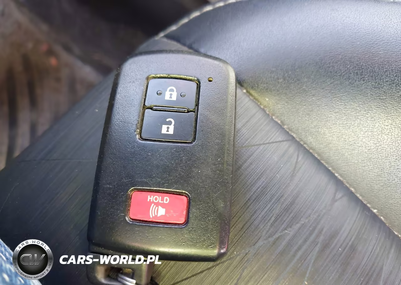 2012 Toyota Prius C Four VIN:JTDKDTB33C1014463 - 11