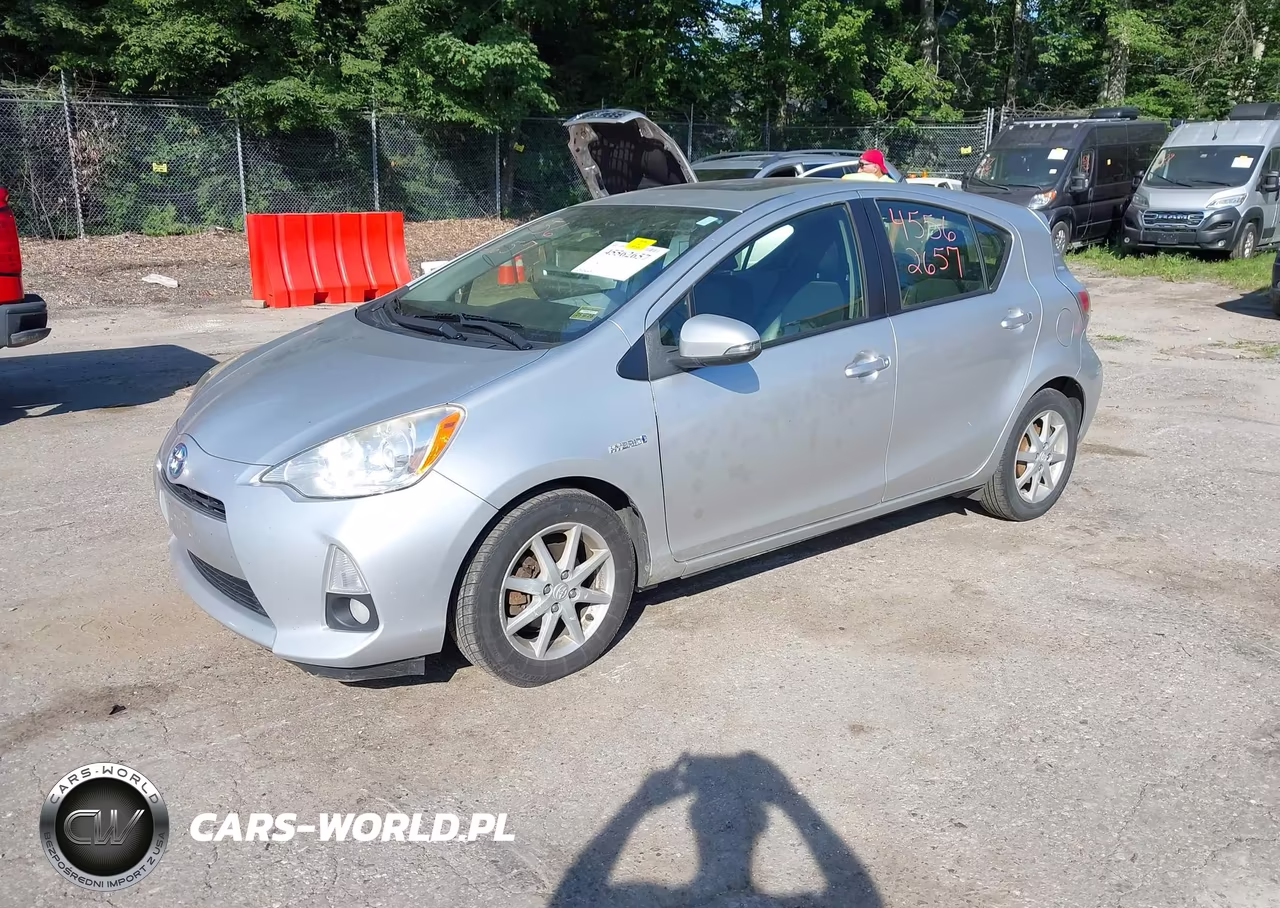 2012 Toyota Prius C Four VIN:JTDKDTB33C1014463 - 2
