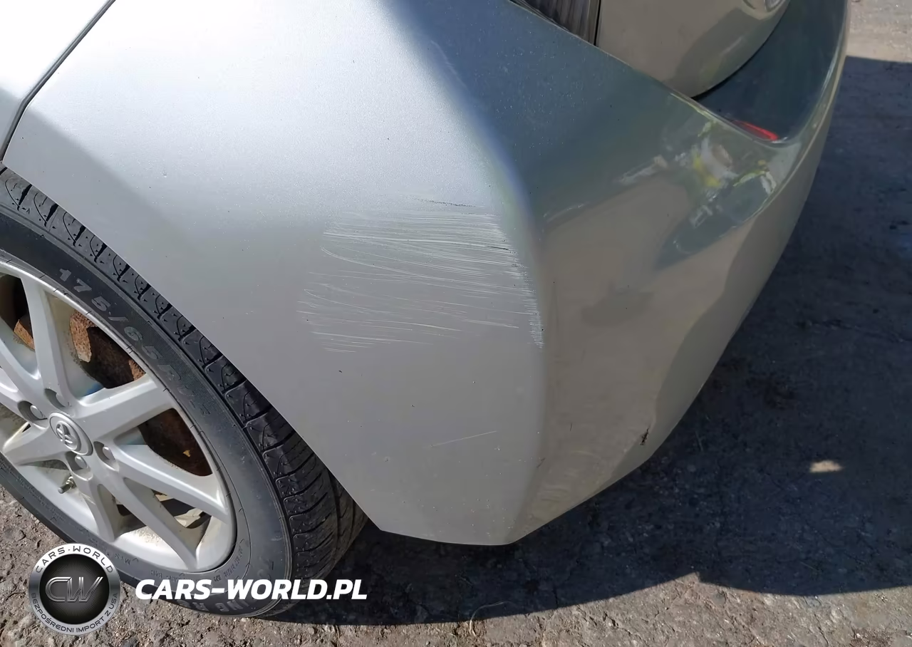 2012 Toyota Prius C Four VIN:JTDKDTB33C1014463 - 6