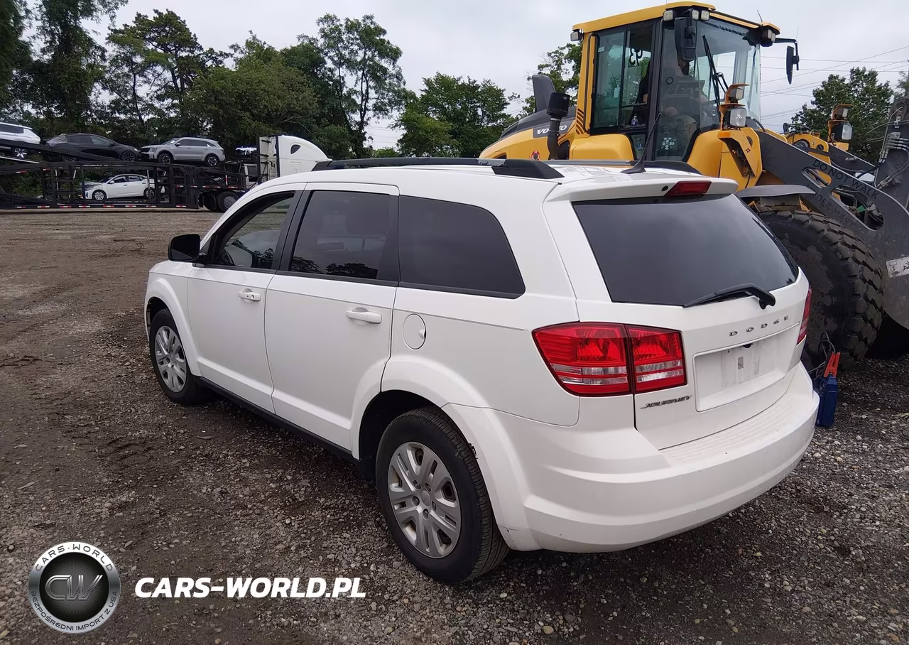 2018 Dodge Journey Se VIN:3C4PDCAB3JT348013 - 3