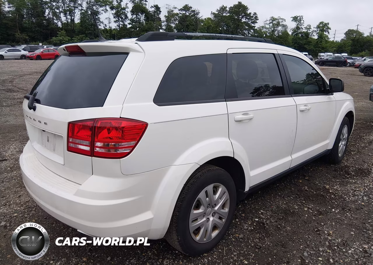2018 Dodge Journey Se VIN:3C4PDCAB3JT348013 - 4