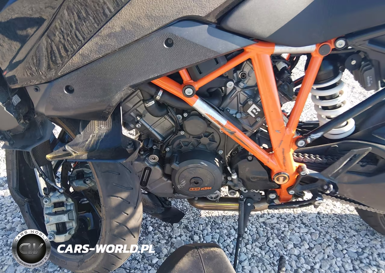 2020 Ktm 1290 Super Duke Gt VIN:VBKV69409LM923835 - 9