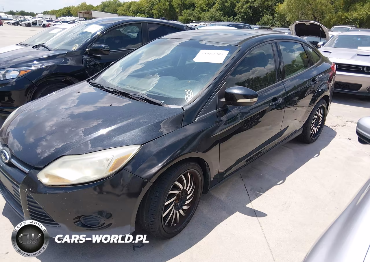 2014 Ford Focus Se VIN:1FADP3F28EL186695 - 2