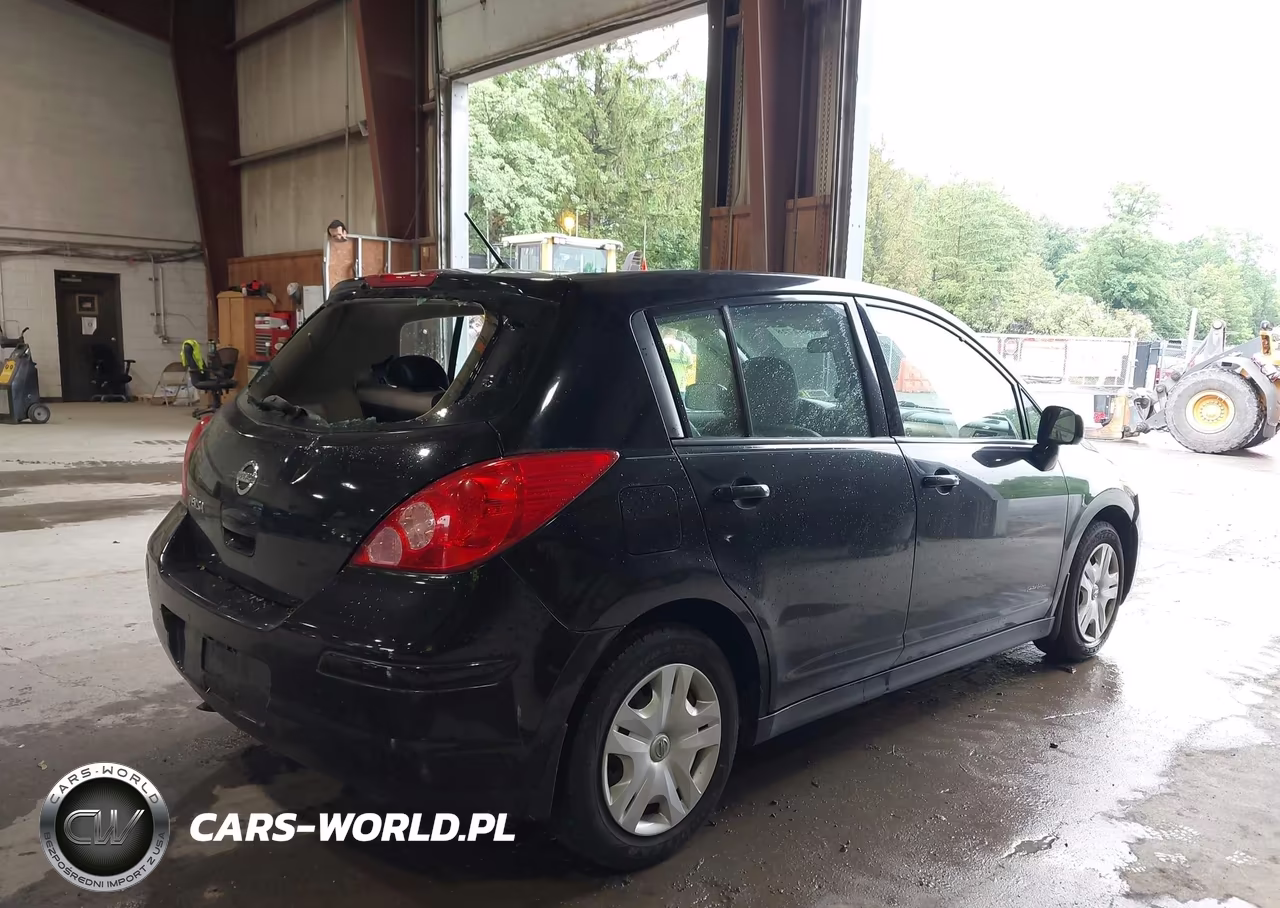 2010 Nissan Versa 1.8S VIN:3N1BC1CPXAL374282 - 4