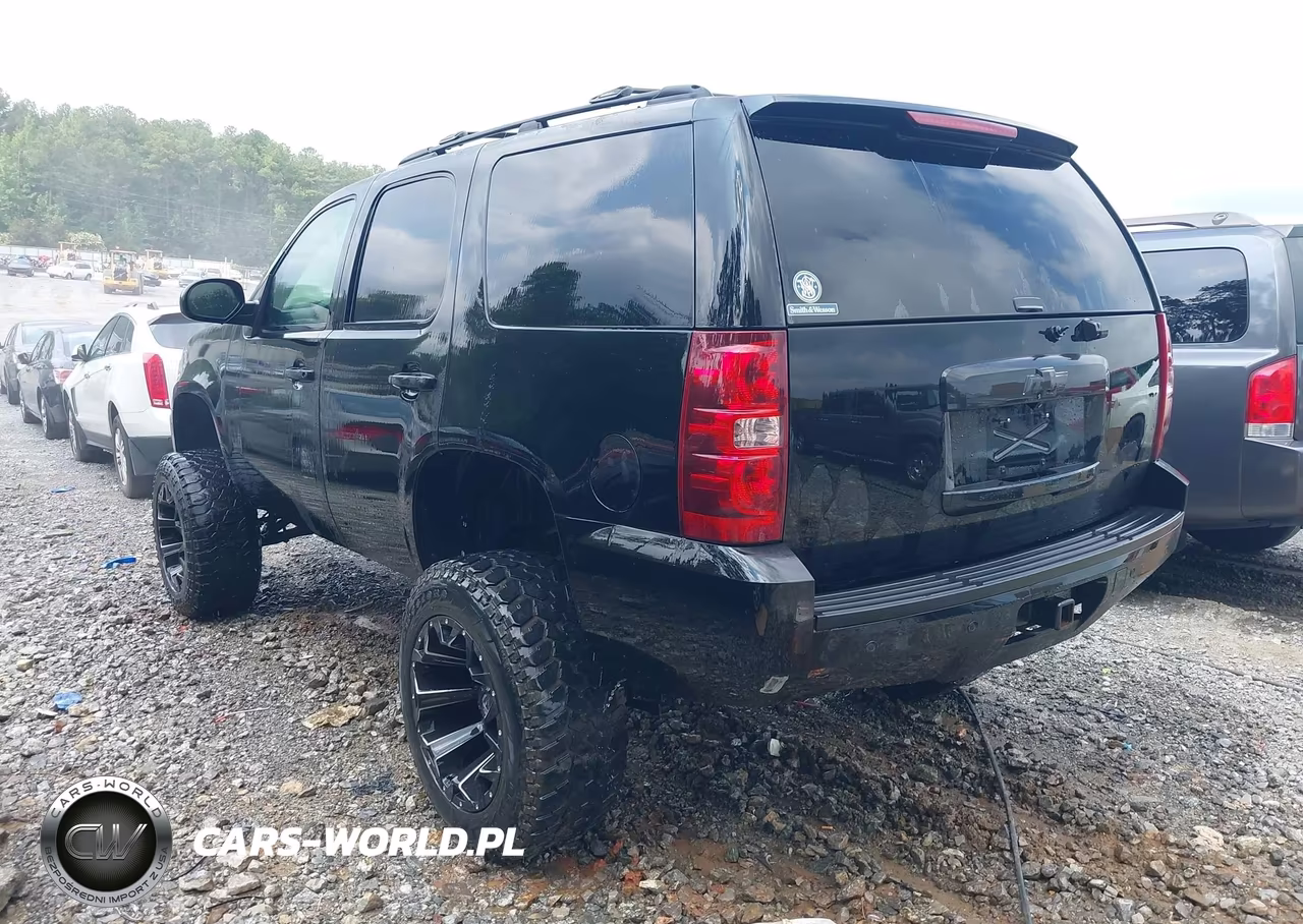 2008 Chevrolet Tahoe Lt VIN:1GNFK13048J137025 - 3