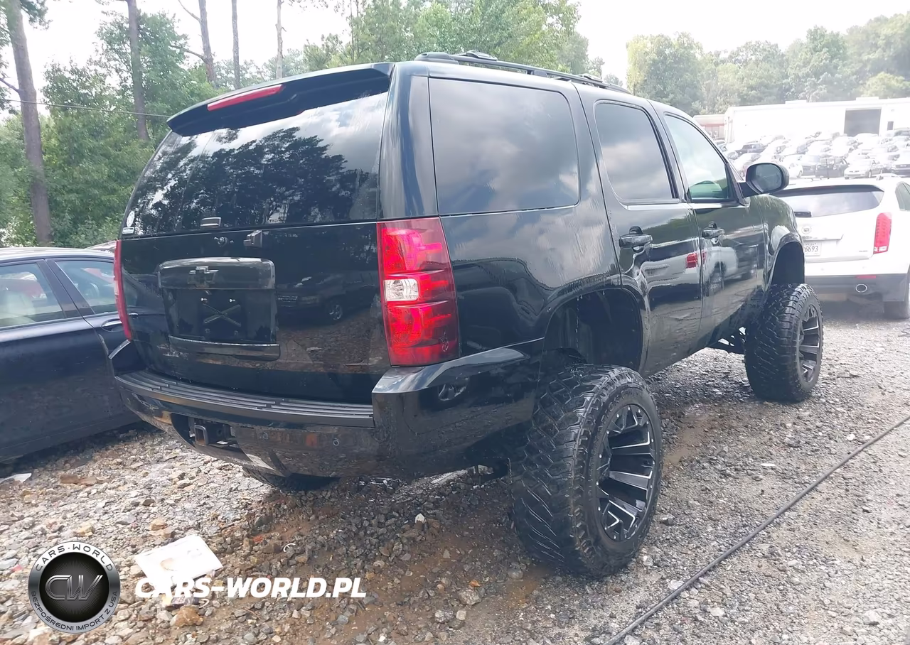 2008 Chevrolet Tahoe Lt VIN:1GNFK13048J137025 - 4