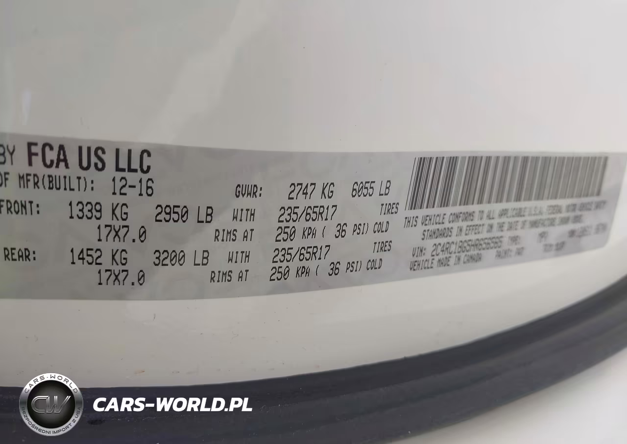 2017 Chrysler Pacifica Touring-L VIN:2C4RC1BG5HR656565 - 9