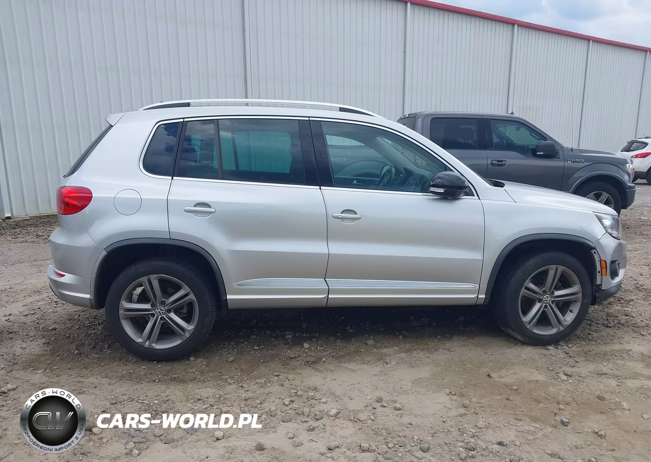 2017 Volkswagen Tiguan 2.0T Sport VIN:WVGTV7AX2HK008065 - 13