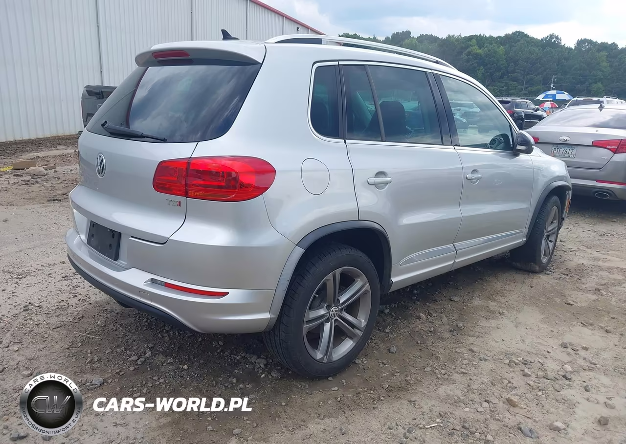 2017 Volkswagen Tiguan 2.0T Sport VIN:WVGTV7AX2HK008065 - 4