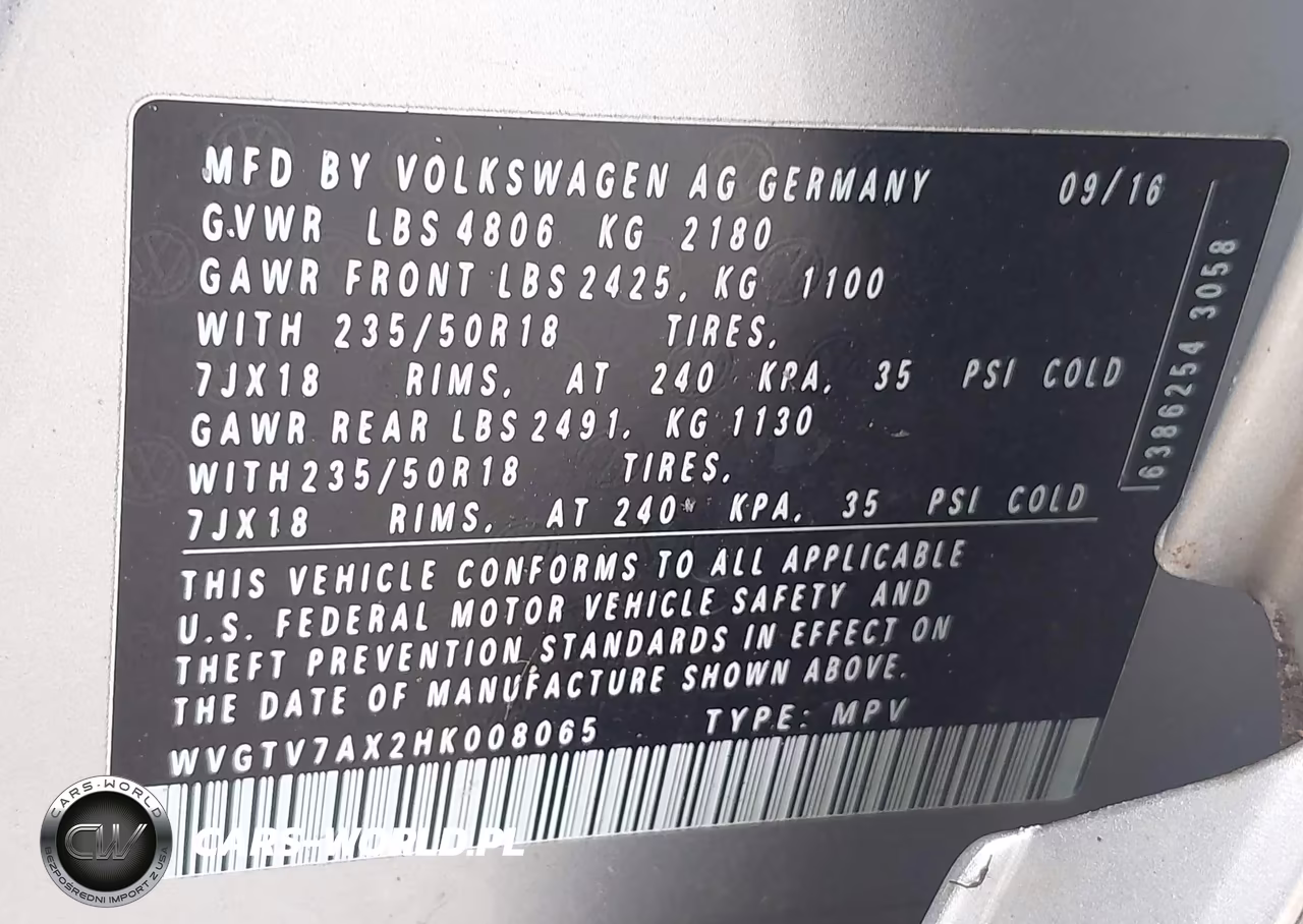 2017 Volkswagen Tiguan 2.0T Sport VIN:WVGTV7AX2HK008065 - 9