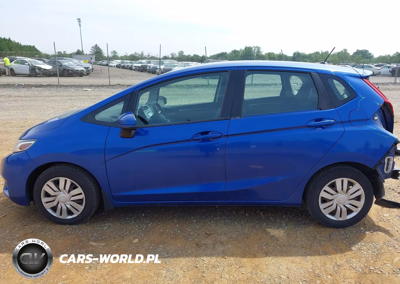 2015 Honda Fit Lx VIN:3HGGK5H55FM735389 - 15