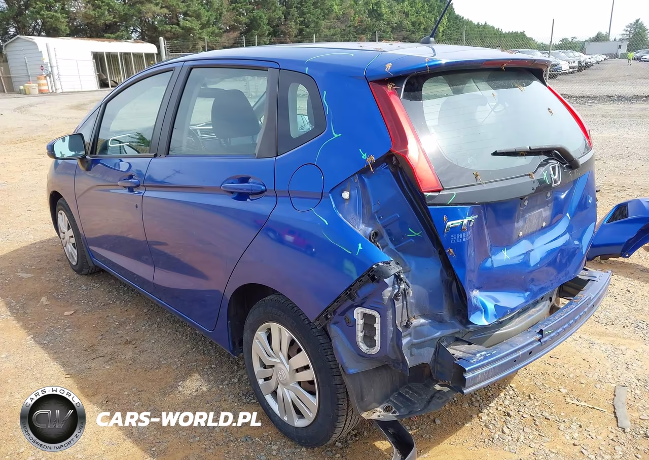 2015 Honda Fit Lx VIN:3HGGK5H55FM735389 - 3