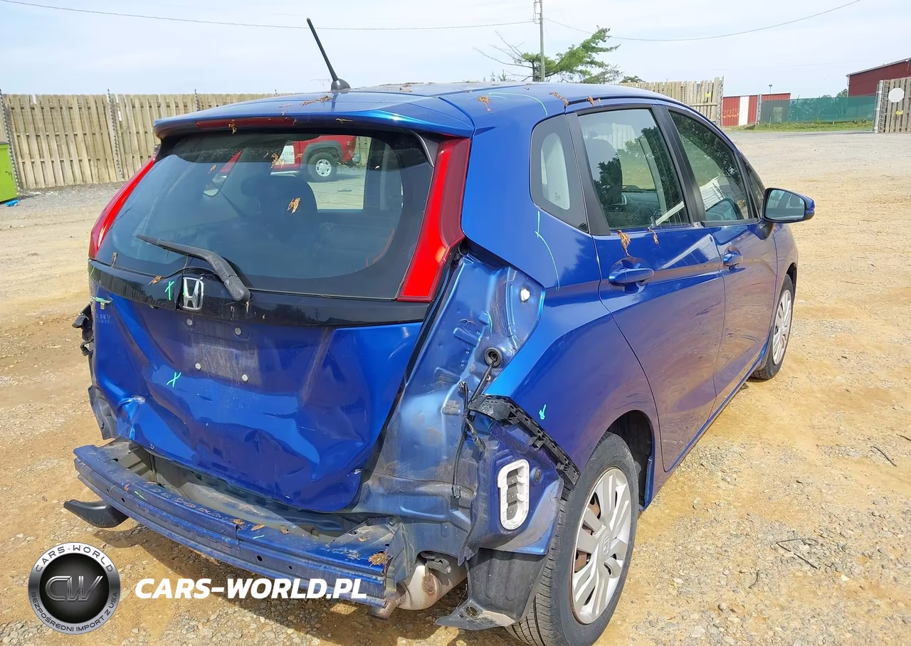 2015 Honda Fit Lx VIN:3HGGK5H55FM735389 - 4