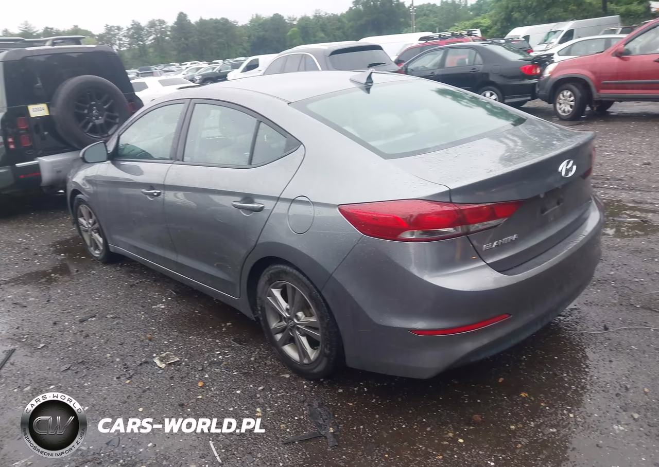 2018 Hyundai Elantra Sel VIN:5NPD84LF3JH291177 - 3