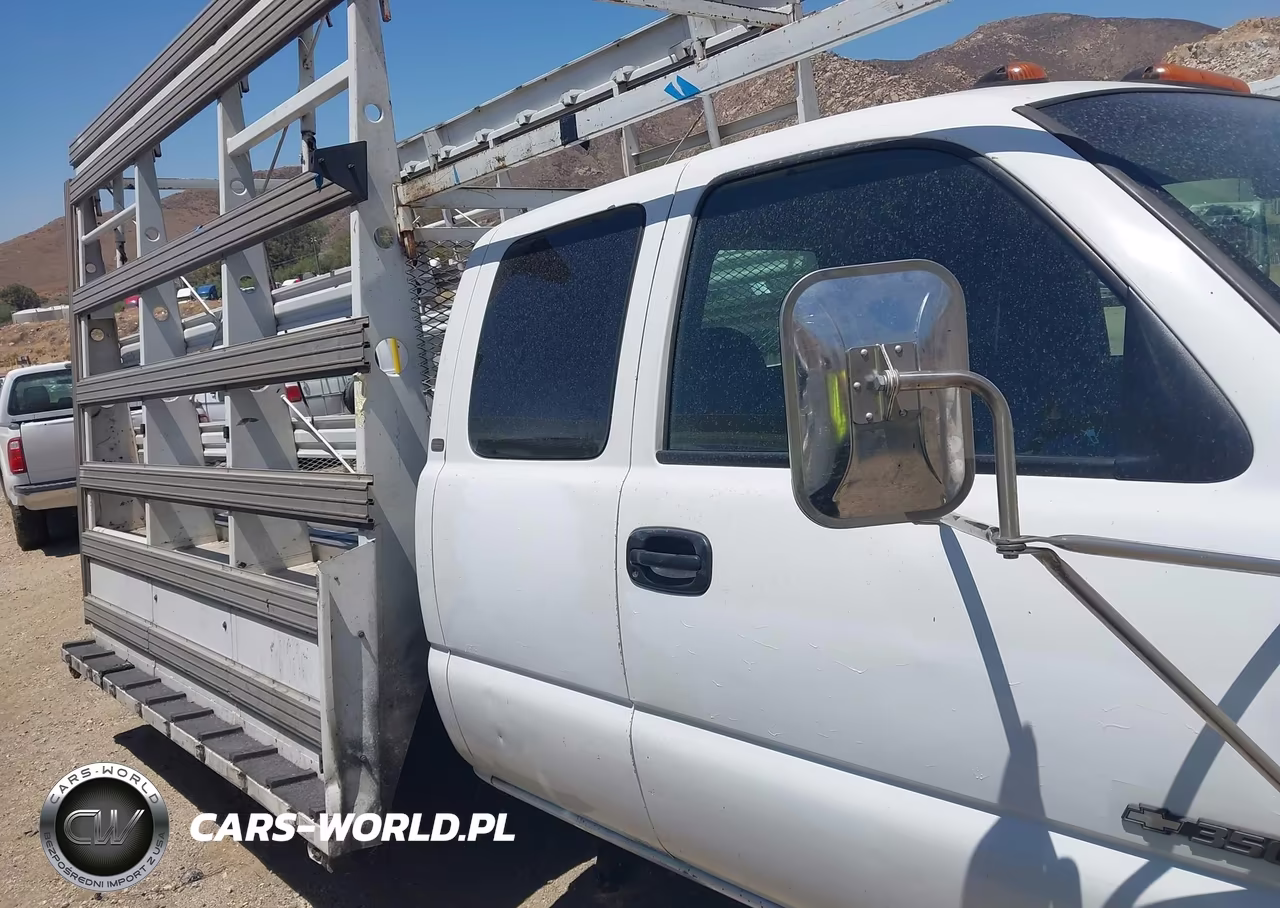 2001 Chevrolet Silverado 3500 Chassis VIN:1GBJC39U51F113092 - 17