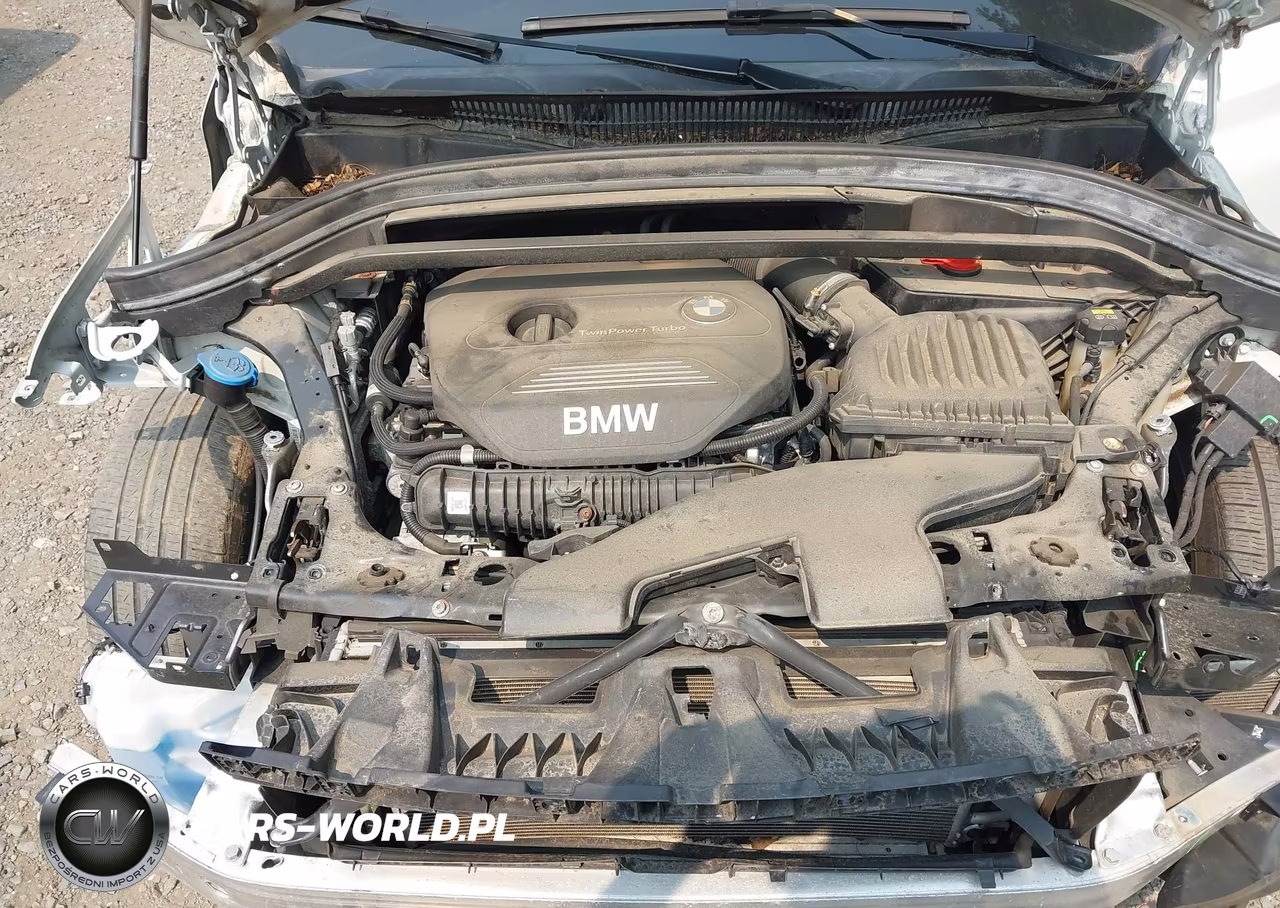 2018 BMW X1 xDrive28I VIN:WBXHT3C31J5L34241 - 10