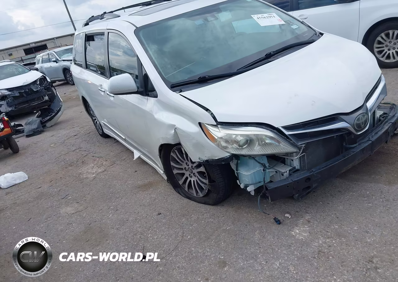 2019 Toyota Sienna Xle Premium 8 Passenger