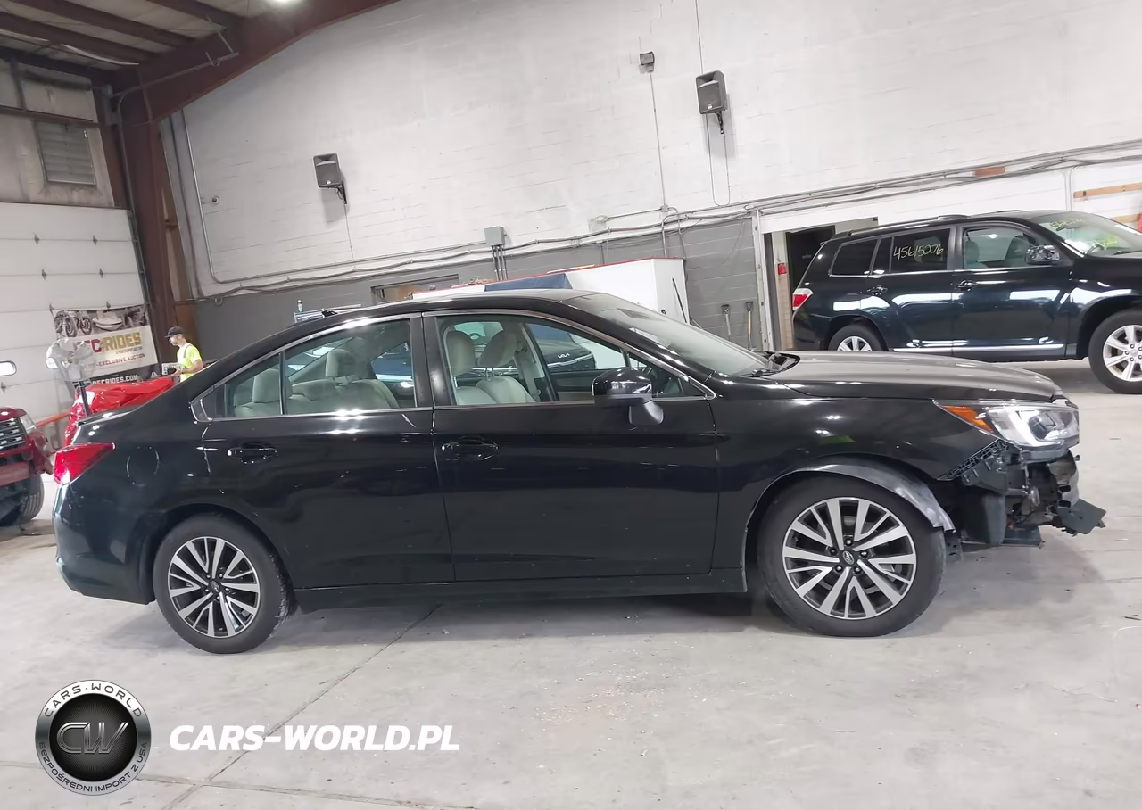 2018 Subaru Legacy 2.5I Premium VIN:4S3BNAD69J3030368 - 14