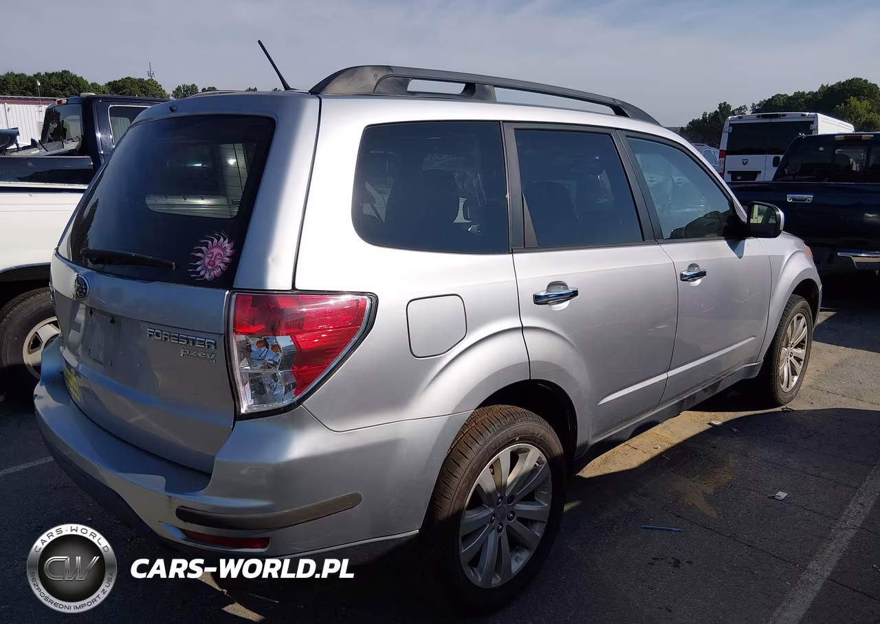2012 Subaru Forester 2.5X Premium VIN:JF2SHADC1CH444393 - 4
