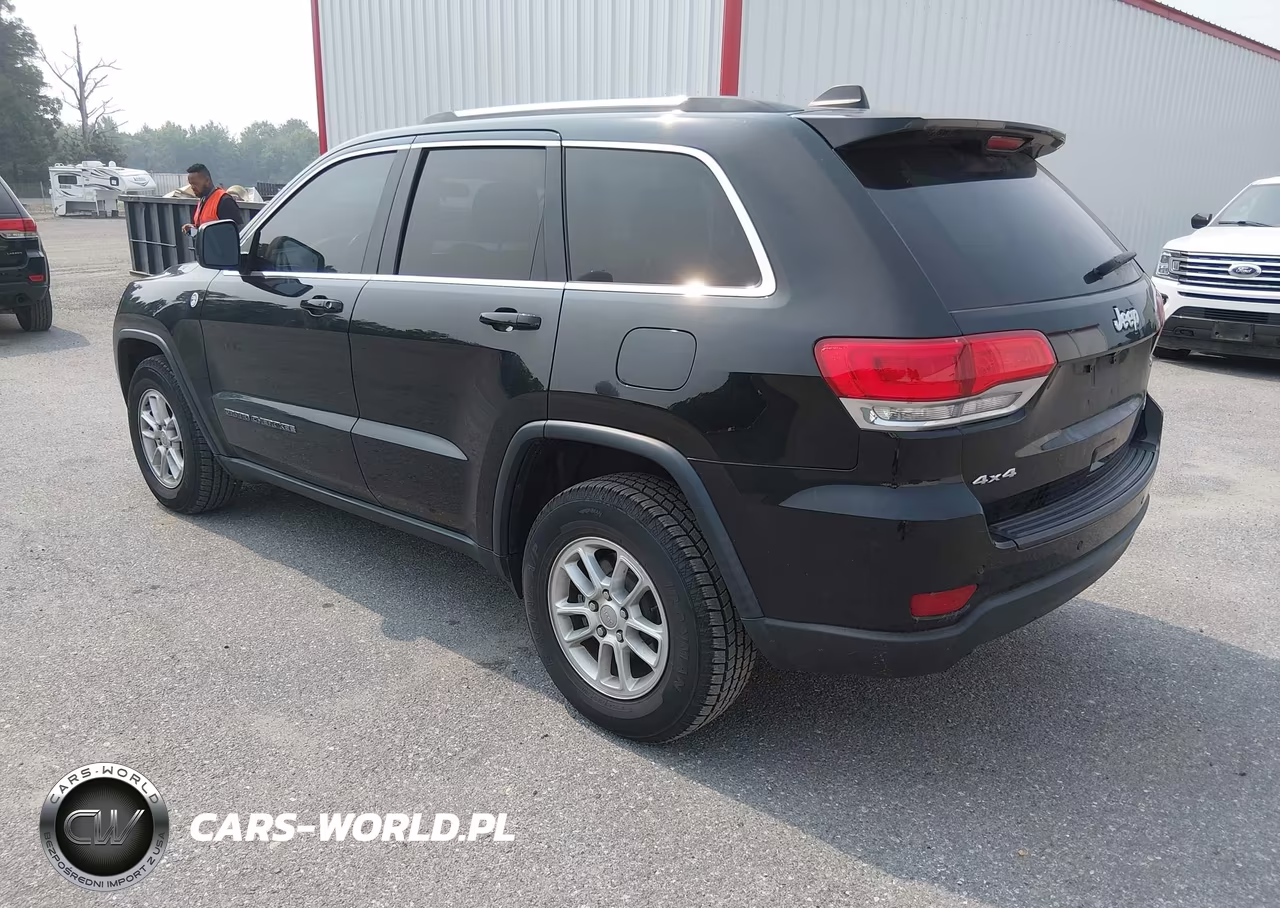 2019 Jeep Grand Cherokee Laredo E 4X4 VIN:1C4RJFAG8KC754221 - 3