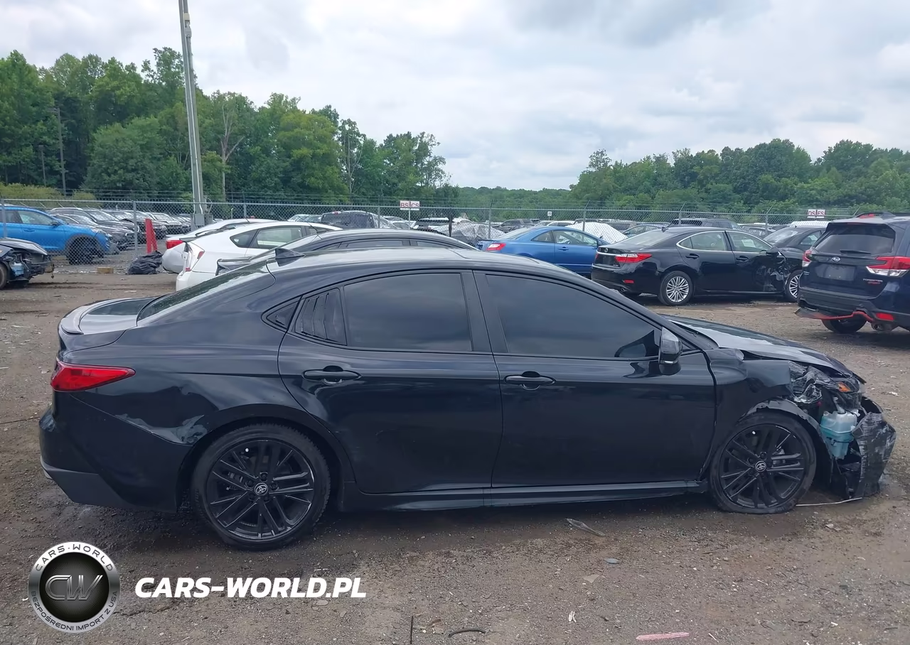 2025 Toyota Camry Se VIN:4T1DAACK0SU059221 - 13