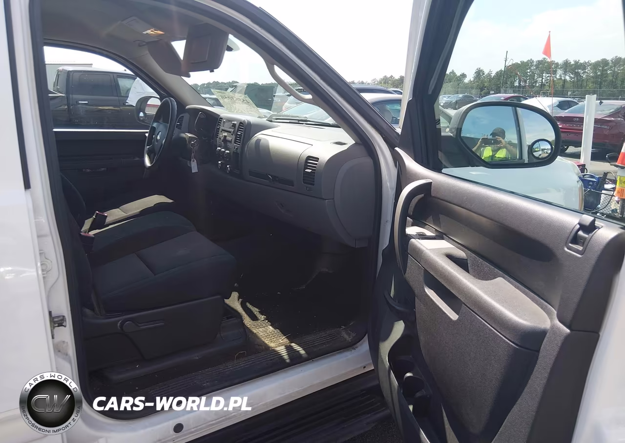 2010 Chevrolet Silverado 1500 Ls VIN:3GCRCREA8AG244786 - 5