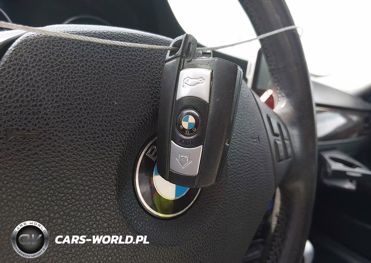 2010 BMW 328I xDrive VIN:WBAPK5C59AA648085 - 11