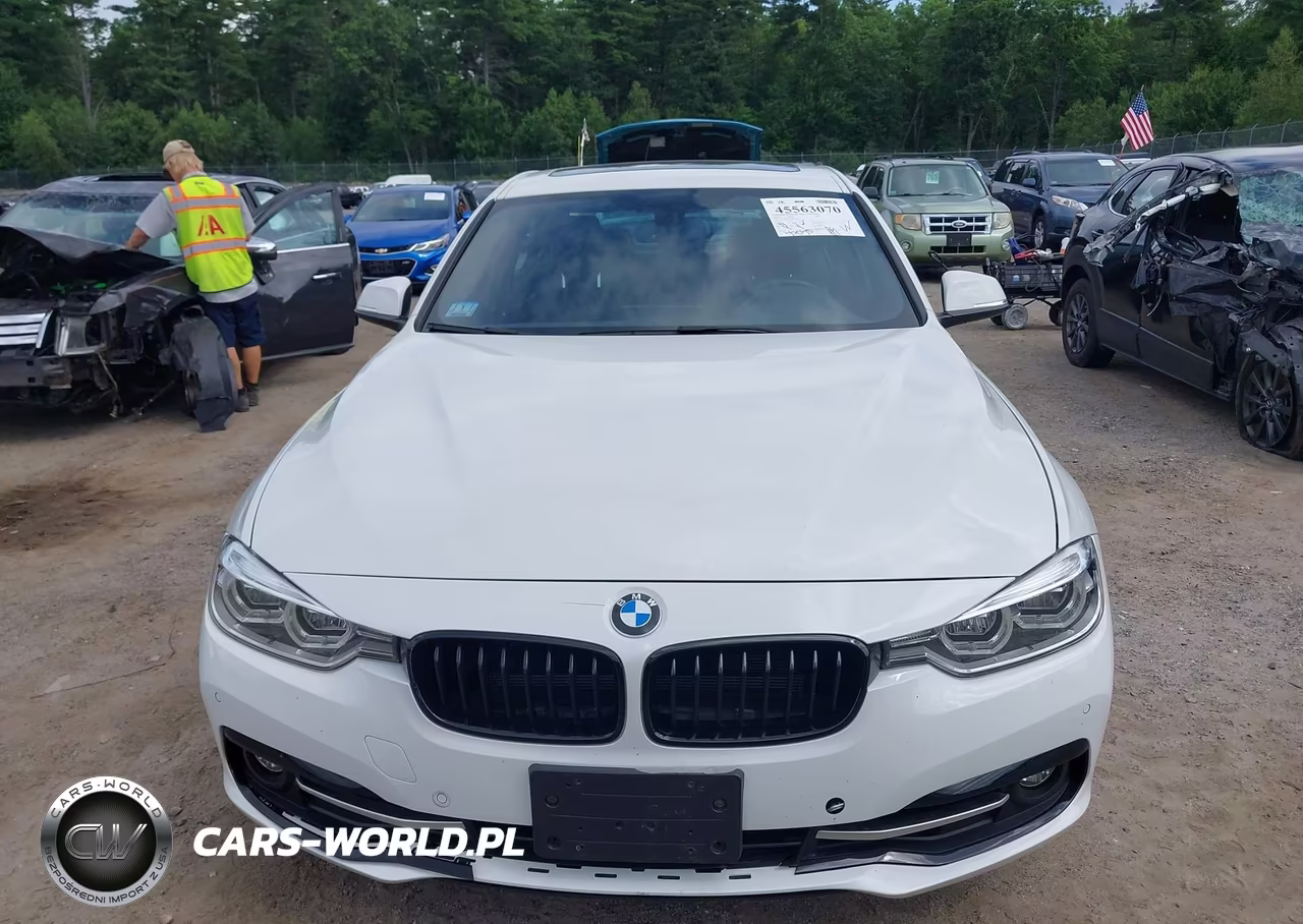 2018 BMW 330I xDrive VIN:WBA8D9C56JA607550 - 13