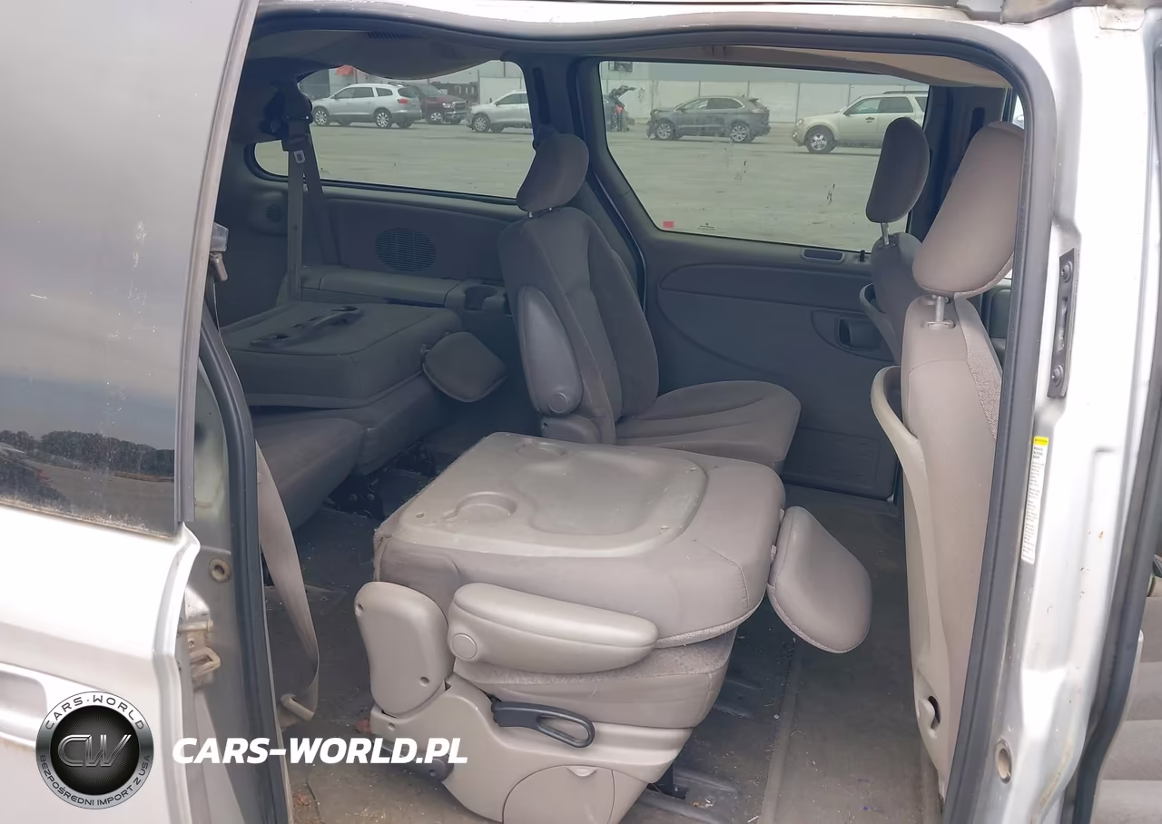 2003 Dodge Grand Caravan Sport VIN:2D8GT44L93R217558 - 8