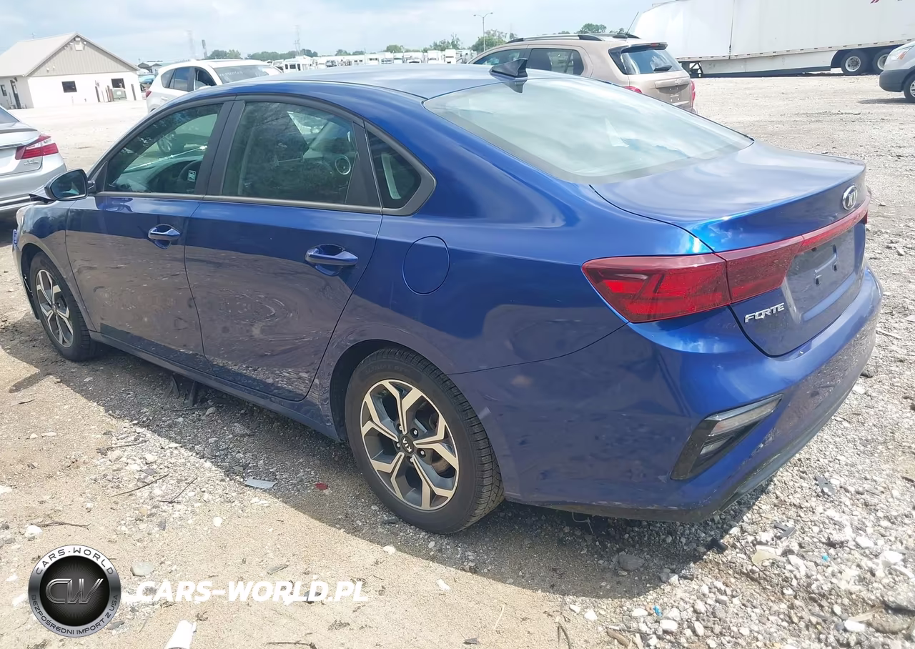 2021 Kia Forte Lxs VIN:3KPF24AD6ME266519 - 3