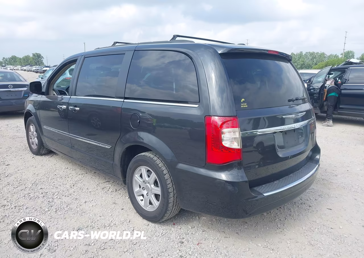 2011 Chrysler Town & Country Touring VIN:2A4RR5DGXBR775684 - 3