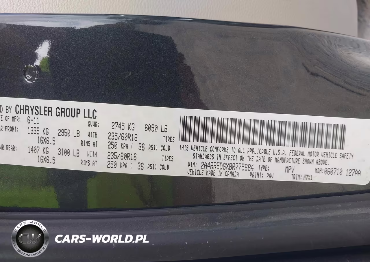 2011 Chrysler Town & Country Touring VIN:2A4RR5DGXBR775684 - 9