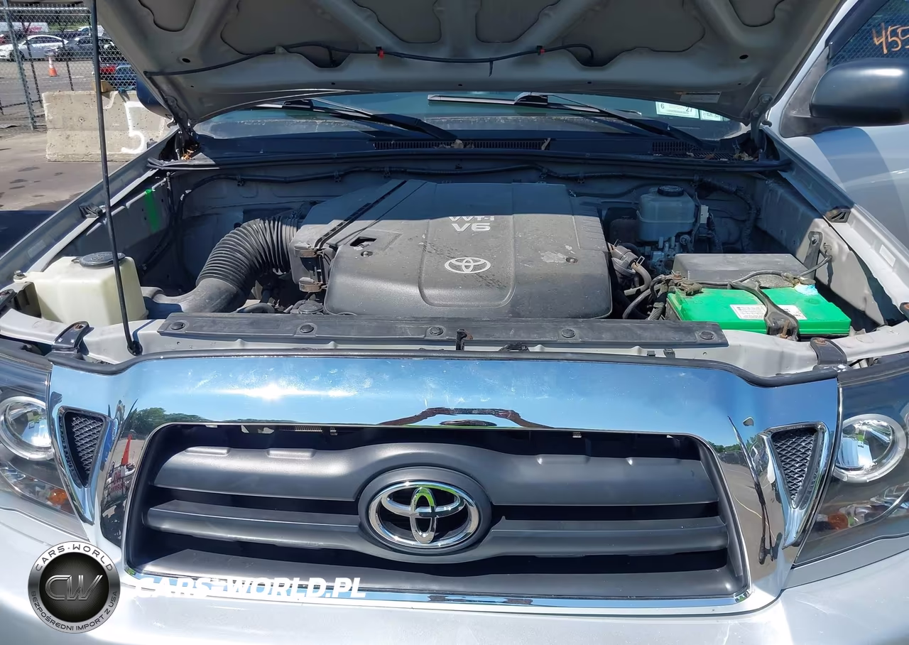 2009 Toyota Tacoma Base V6 VIN:5TEUU42N69Z604204 - 10