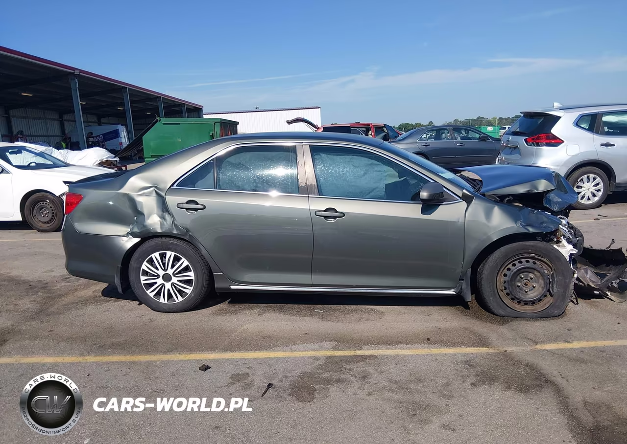 2013 Toyota Camry Le VIN:4T1BF1FK1DU675324 - 13