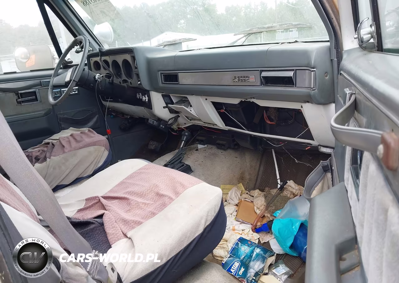 1988 GMC Suburban V25 Conventional VIN:1GKGV26K0JF503826 - 5