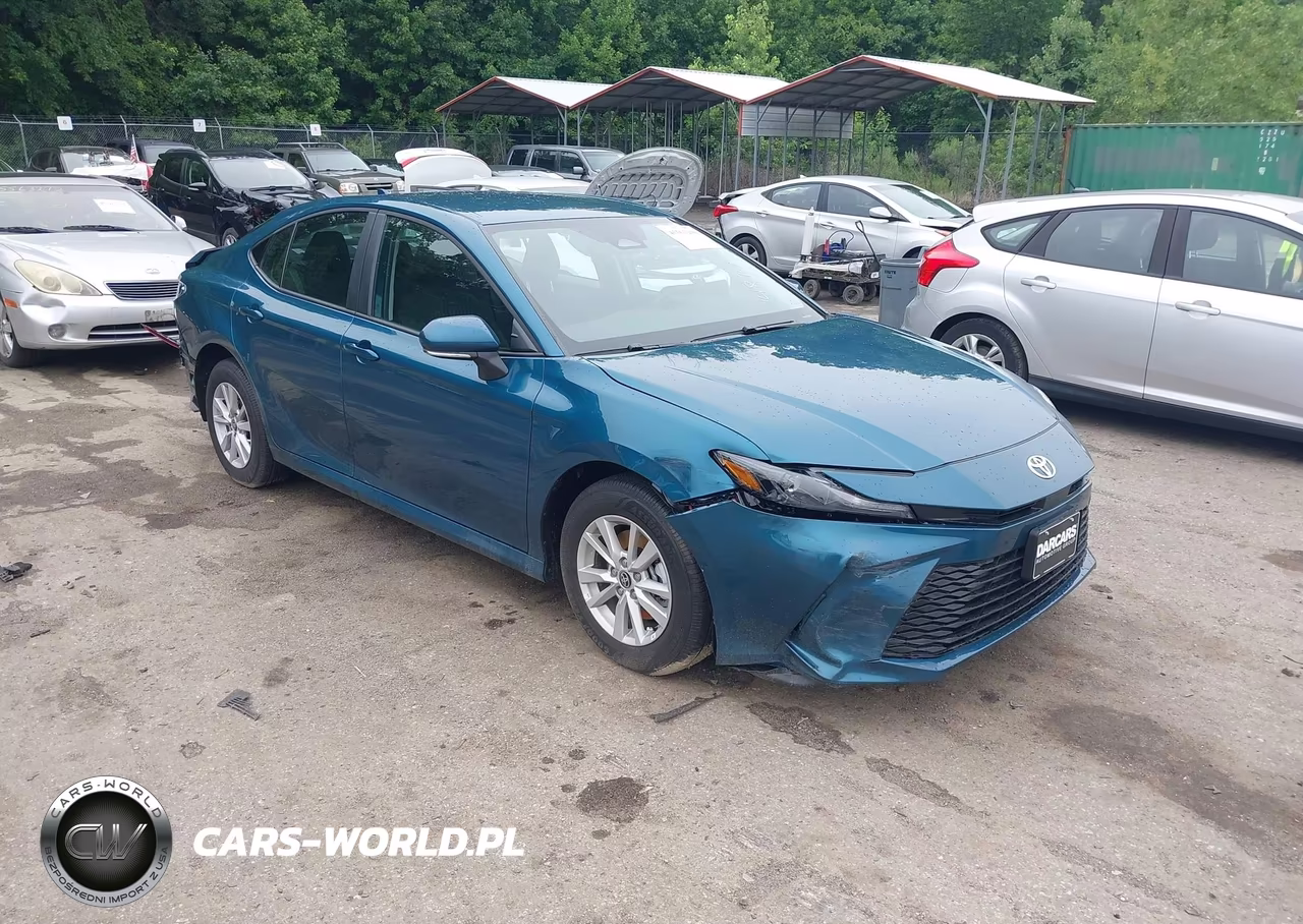 2026 Toyota Camry Le – zdjęcie 1 z 17